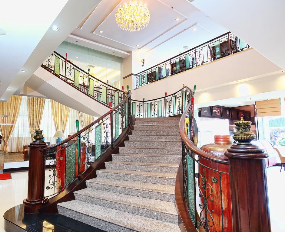 The Regency Hotel Kuala Lumpur — Photos 2